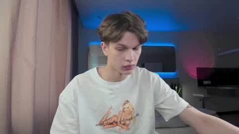 maxim burn online show from February 25, 12:38 pm