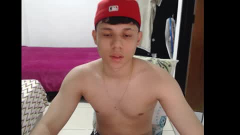 maximiliano_0423 online show from March 2, 2:05 am