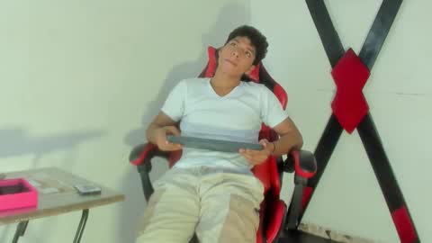 Maximiliano online show from March 17, 7:41 pm