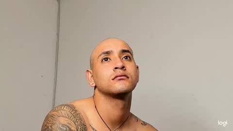 Maximo online show from January 19, 12:09 am