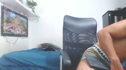 maximo_ston online show from April 22, 2:30 am