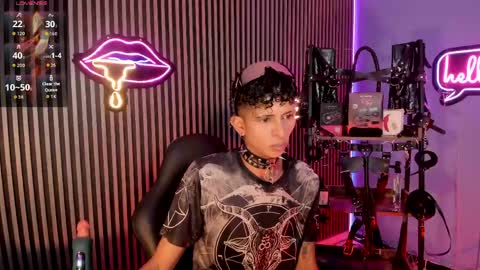 MAXIMO online show from June 4, 5:02 am