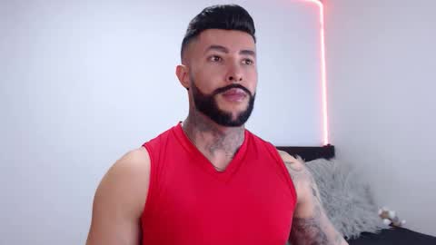 Independent Model online show from September 10, 3:18 am