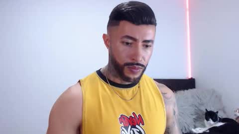 Independent Model online show from September 30, 2:44 am