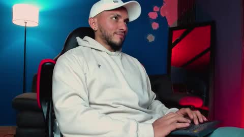 Maximus Clark online show from January 15, 4:10 am