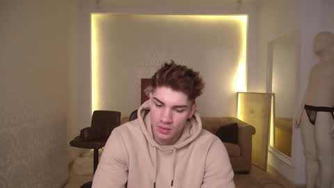 MaxKaiden online show from February 27, 5:51 am