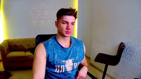 MaxKaiden online show from February 17, 5:28 am