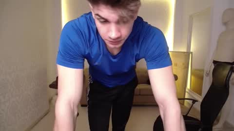 MaxKaiden online show from February 26, 5:46 am