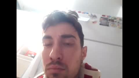 maxprada705 online show from April 19, 11:33 am