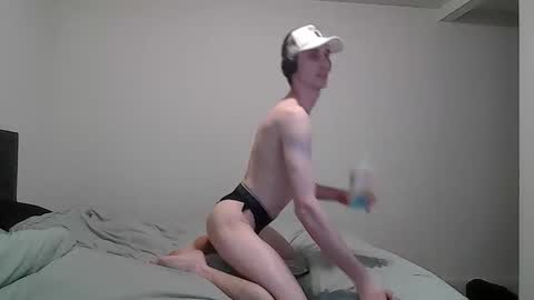 Snapshot of maxryderr chatting on October 15, 11:59 pm Max Ryder online show from October 15, 11:59 pm