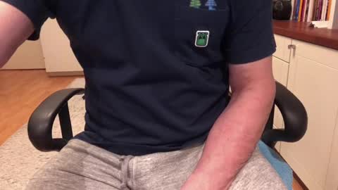 Max online show from February 3, 6:24 am