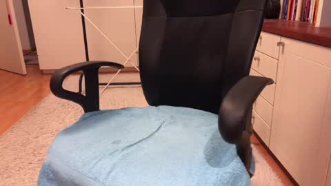 Max online show from January 29, 5:51 am