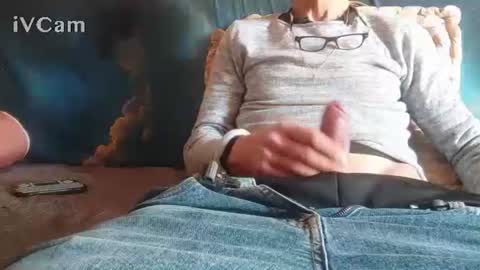 maxxoufr online show from March 1, 2:21 pm