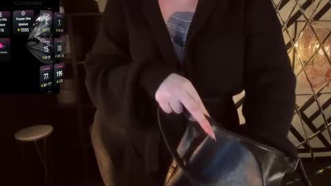 Woman online show from March 9, 1:59 pm