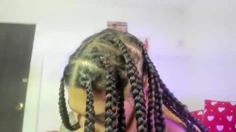 maya_nova1 online show from April 1, 2:23 am