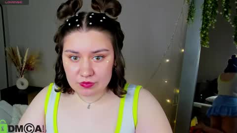 Maya online show from April 21, 1:09 am