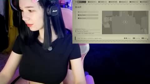 Snapshot of maya_viola chatting on October 13, 6:48 am Maya Viola online show from October 13, 6:48 am