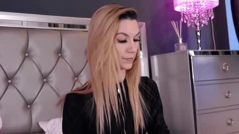 Maya online show from March 3, 12:23 pm