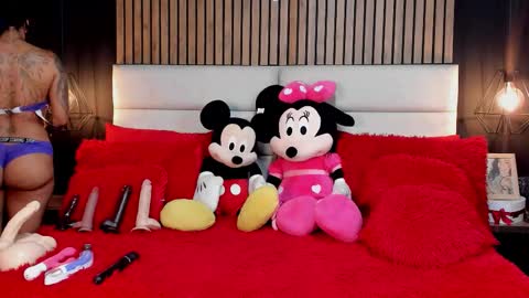 Snapshot of mayarusell01 chatting on September 23, 9:43 pm Nicolle Ruselle Hello my lovely schedule for great fun from 630 am and end 800 pm Colombian time I wait for you online show from September 23, 9:43 pm