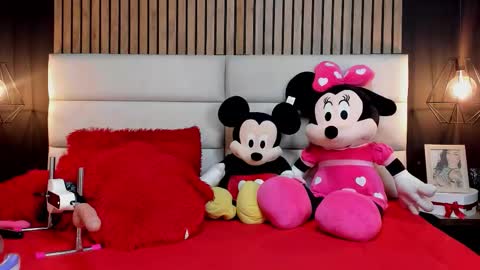Snapshot of mayarusell01 chatting on September 30, 8:52 pm Nicolle Ruselle Hello my lovely schedule for great fun from 630 am and end 800 pm Colombian time I wait for you online show from September 30, 8:52 pm