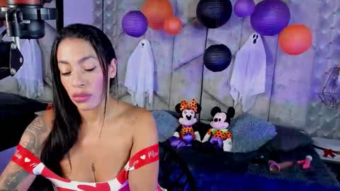 Snapshot of mayarusell01 chatting on October 22, 6:20 pm Nicolle Ruselle Hello my lovely schedule for great fun from 630 am and end 800 pm Colombian time I wait for you online show from October 22, 6:20 pm