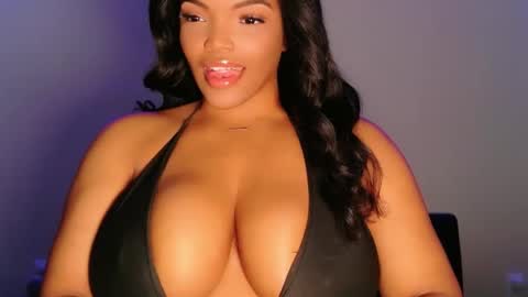 MayBabi online show from January 18, 2:04 pm