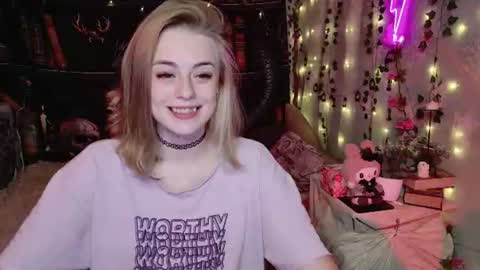 maybe_yours333 online show from July 14, 11:48 am