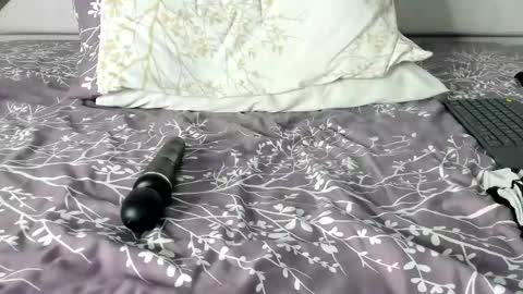 Maybelline69 online show from February 9, 7:45 am