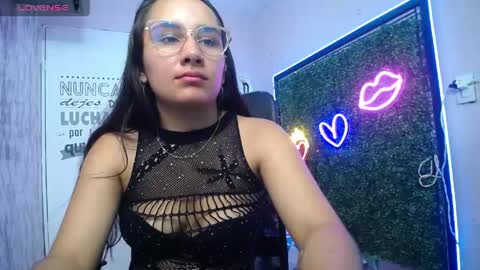 Maylin  online show from April 29, 8:13 pm