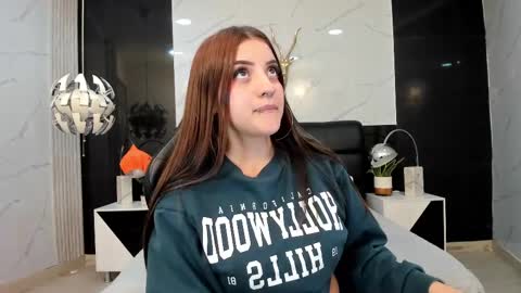 Maylin online show from March 1, 5:09 am