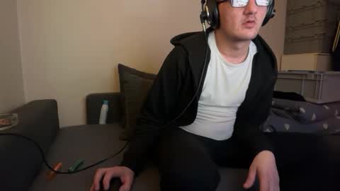 Mike online show from November 28, 10:39 pm