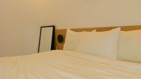 Alice online show from December 10, 8:30 am