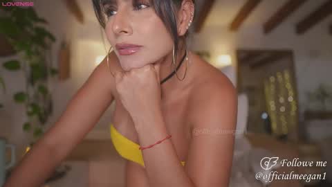 Andrea  online show from March 4, 3:42 pm