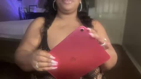 Snapshot of meetsouthernpeach chatting on February 18, 3:21 am Southern Peach online show from February 18, 3:21 am