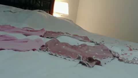 megadon1990 online show from December 16, 1:46 am