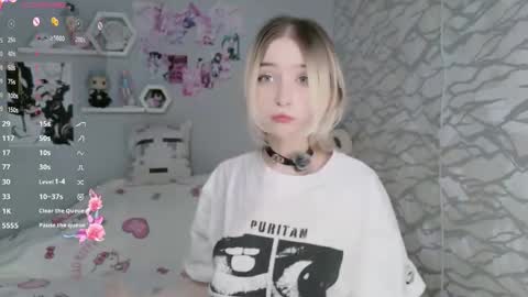 Megan  online show from June 7, 2:33 pm