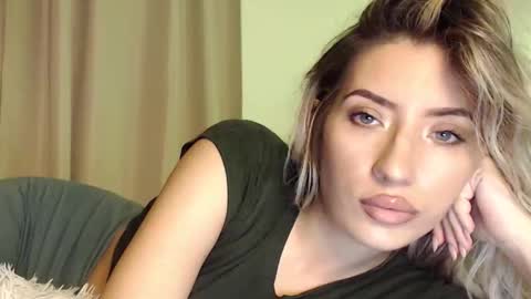 Snapshot of megan_blazee chatting on October 22, 7:48 pm Megan Blazee  online show from October 22, 7:48 pm