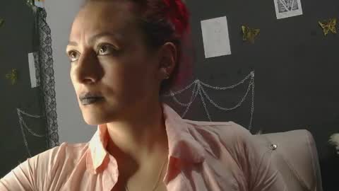 Megan online show from May 26, 2:17 am