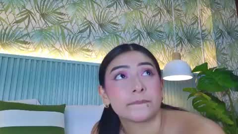 Carolina Paez online show from July 28, 2:13 pm