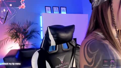    online show from November 16, 3:19 am