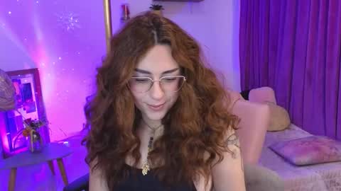                 Laura                 online show from March 6, 11:37 pm