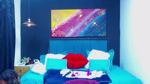 M E G A N   online show from February 21, 7:43 pm