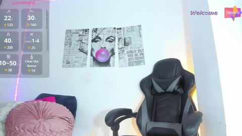 MEGAN  online show from January 25, 10:39 pm