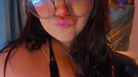 megar33 online show from December 17, 4:58 pm