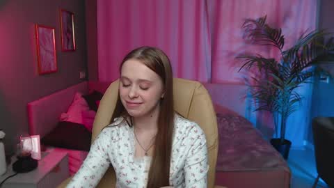 megg_ryan online show from April 12, 2:21 pm