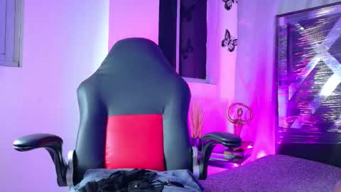 meggan online show from February 27, 12:25 am