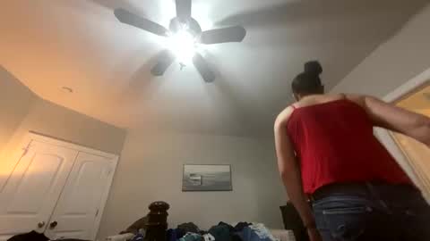 Snapshot of meghanhanx chatting on February 23, 10:31 pm meghan online show from February 23, 10:31 pm