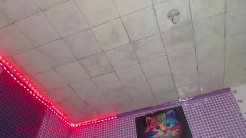 MEGHAN   online show from December 20, 1:03 am