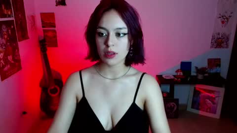 Melissa online show from December 3, 2:09 am