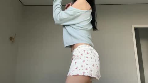 Mei online show from May 27, 12:06 am